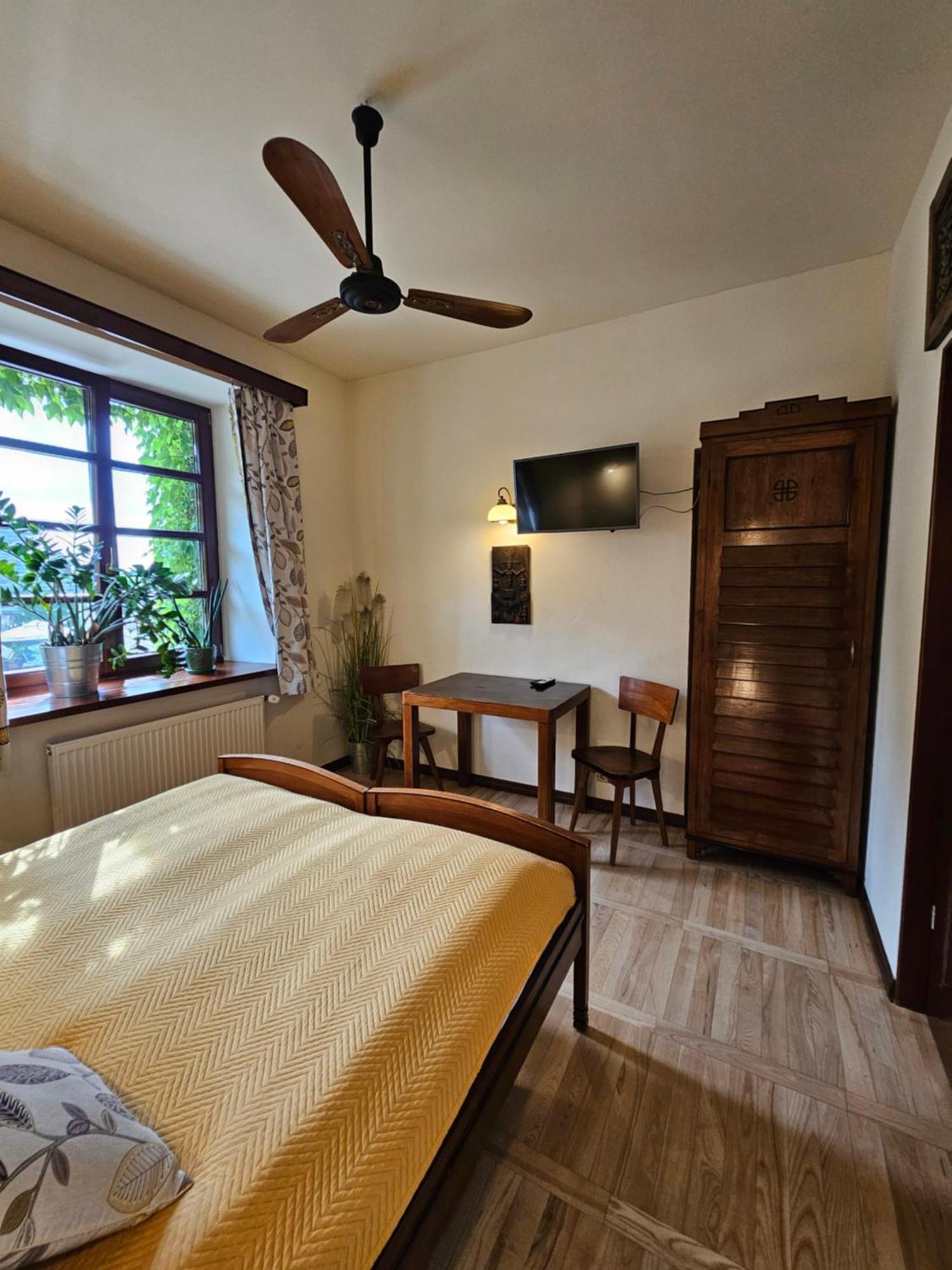Agharta Bed & Breakfast Kazimierz Dolny Luaran gambar